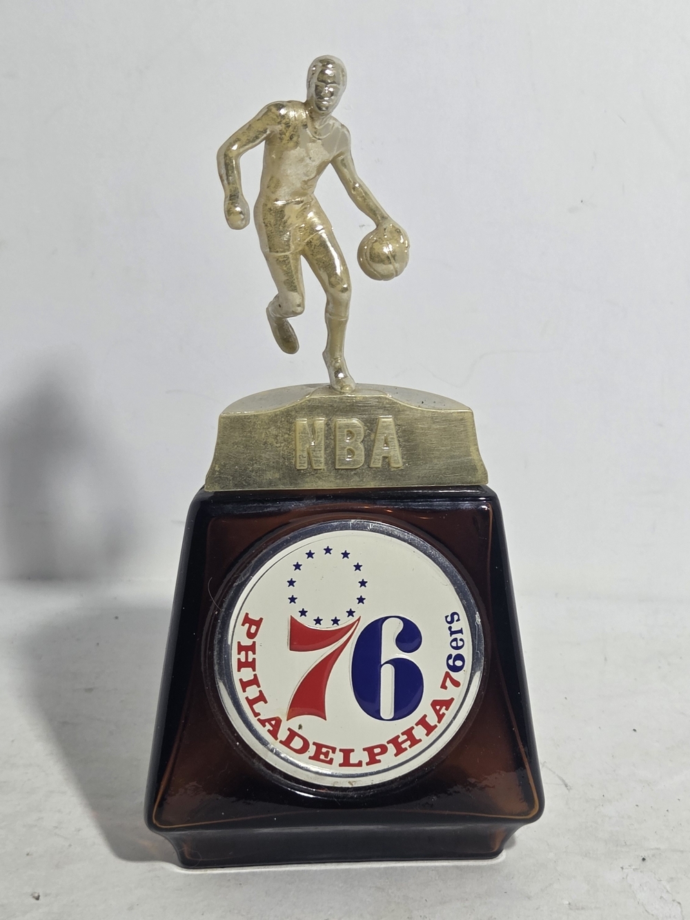 Vintage Avon NBA Philadelphia 76ers Decanter - Wild Country After Shave